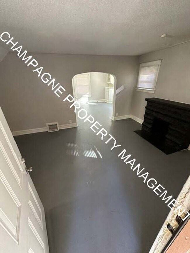 Foto del edificio - Updated Single Family Home in KC