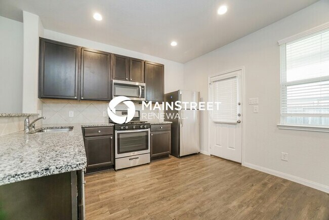 Foto del edificio - 4 Bedroom Pet-Friendly Home in HUMBLE, TX with Main Street Renewal