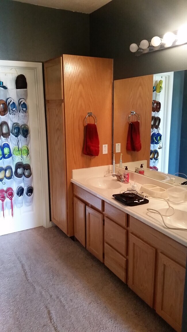 Foto del edificio - 3738 S Carlisle Park Ln