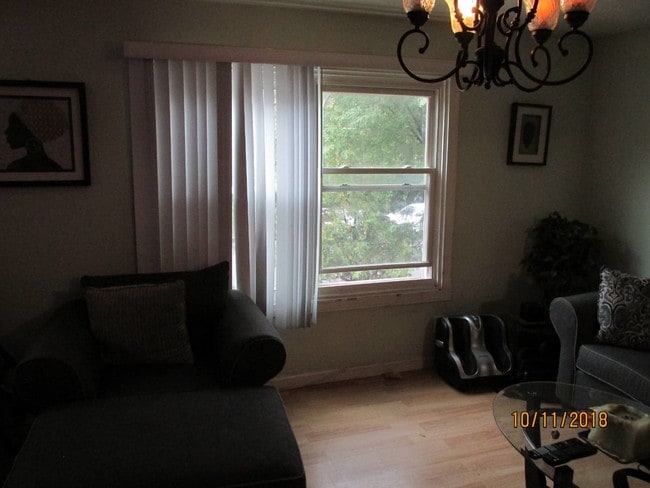 Building Photo - 514 Pugsley Ave