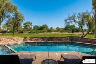 Building Photo - 45 Vista Encantada