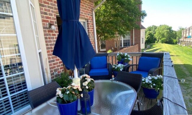Foto del edificio - 6136 Madison Crest Ct