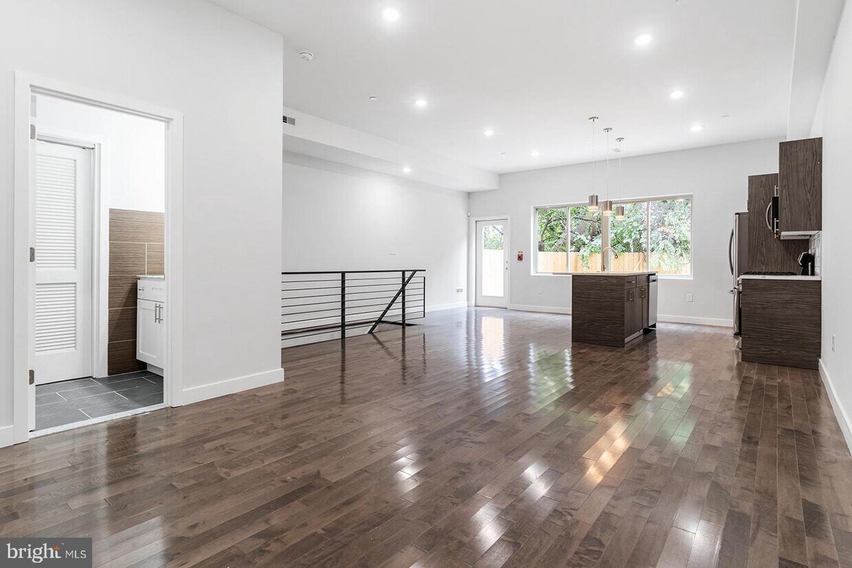 1945 N 7th St Unit 2, Philadelphia, PA 19122 Apartment for Rent in