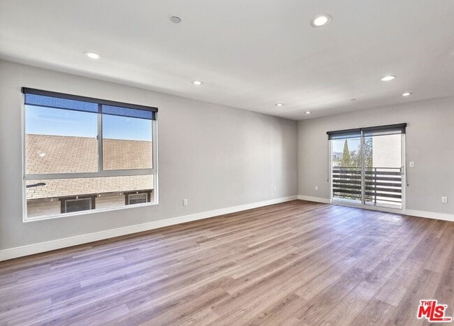 Building Photo - 4507 Lomita St