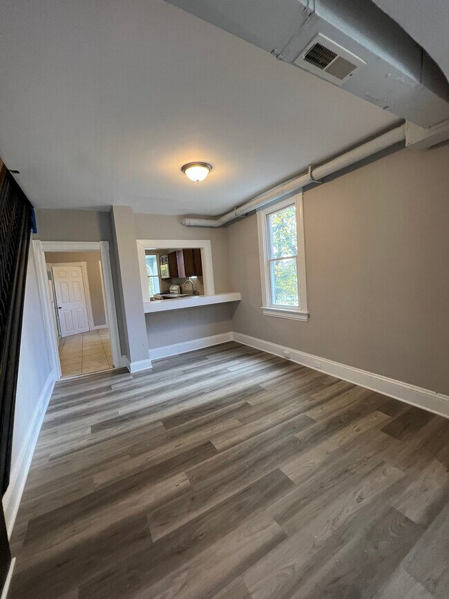 Foto del edificio - 4215 Old Frederick Rd
