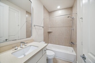 Building Photo - 2928 Rusk St