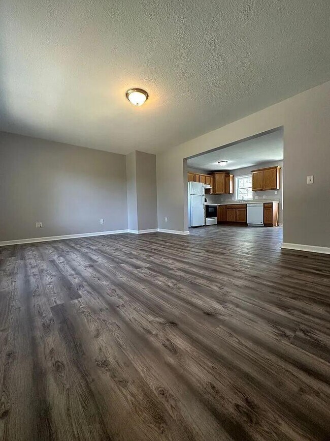 Foto del edificio - 3332 Yellow Sulphur Rd