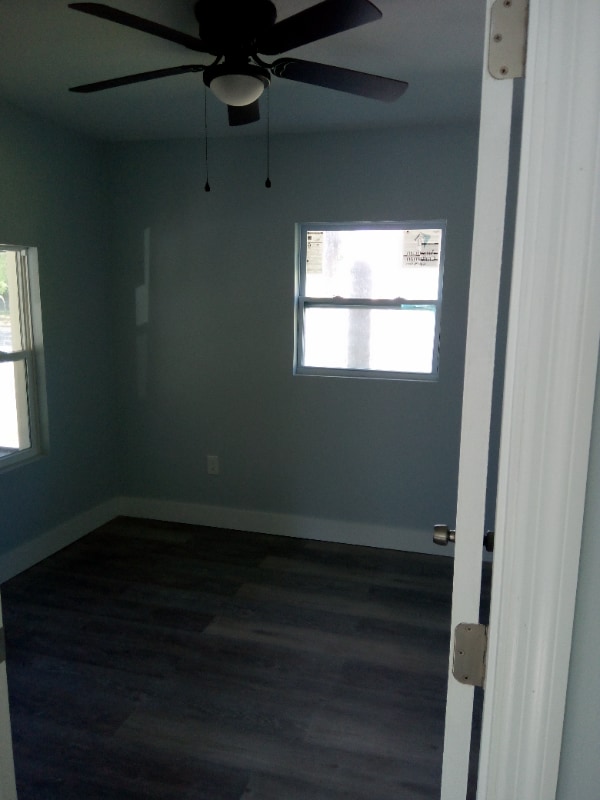 Building Photo - 1008 Colyer St