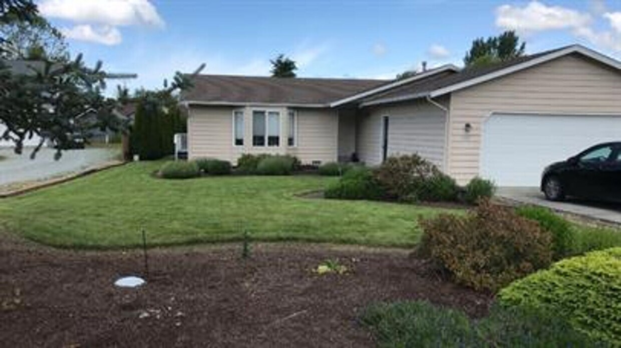 Primary Photo - Lovely 3-Bedroom Home in Mount Vernon