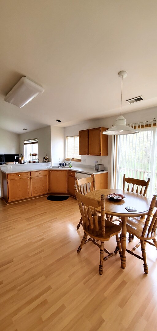 Foto del edificio - 2304 Woodside Dr
