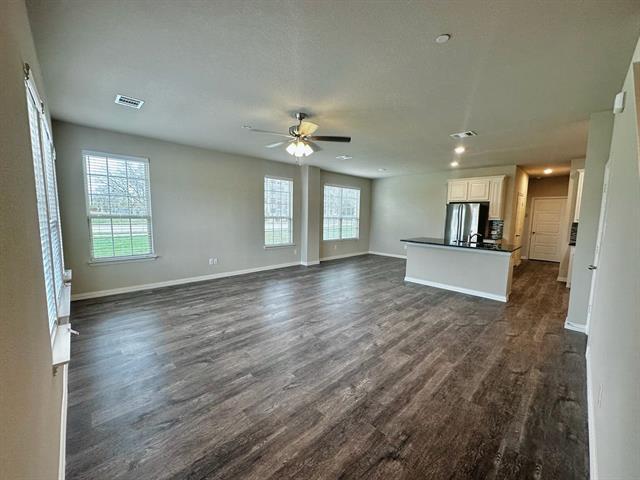Building Photo - 3465 Solana Cir