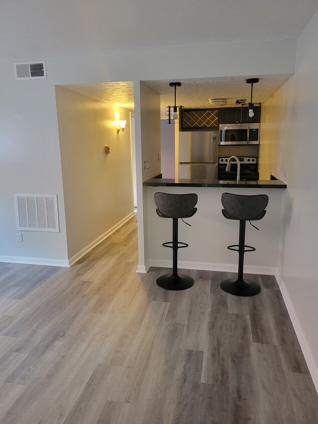 Foto principal - 2189 Baringer Ave
