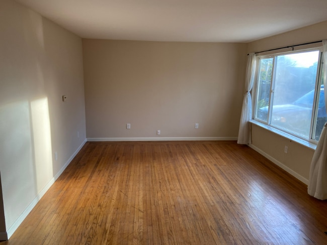 Foto del edificio - 2910 Knoll Dr