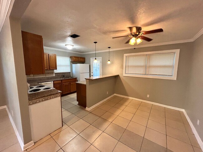 Foto del edificio - Beautiful 3 Bedroom House- Normandy/ Wests...