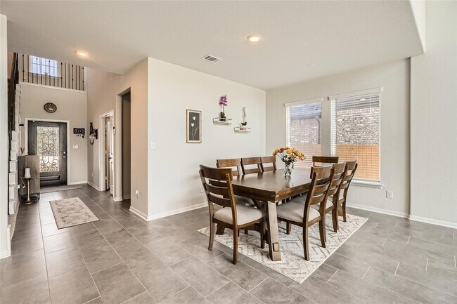 Foto del edificio - 658 Cherrystone Loop