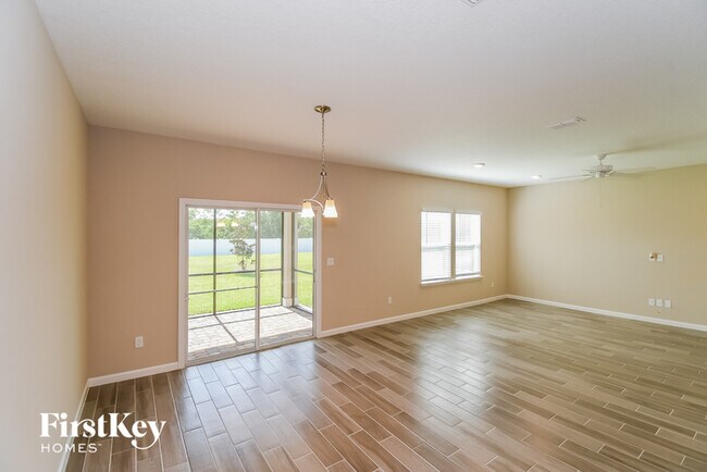 Foto del edificio - 1544 Mathews Manor Dr