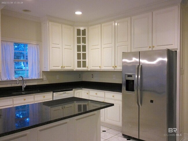 Foto del edificio - 105 McIntosh Bluff Rd