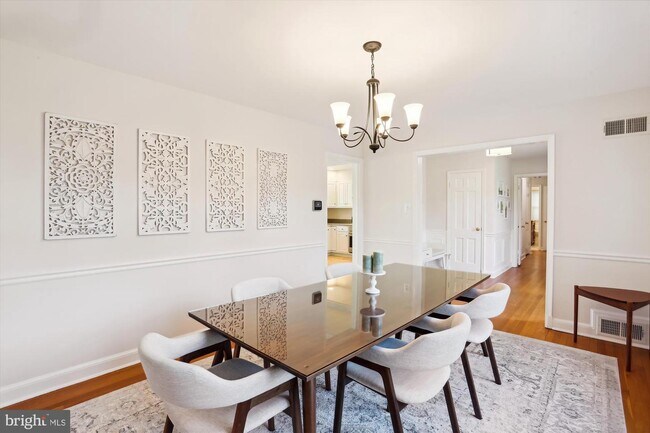 Foto del edificio - 11905 Hitching Post Ln