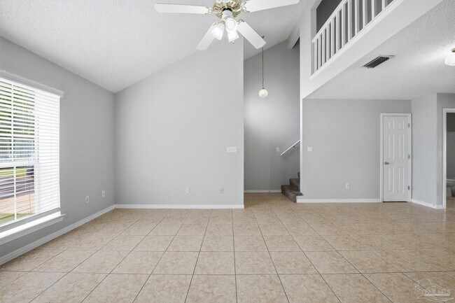 Building Photo - 3212 Fernwood Dr