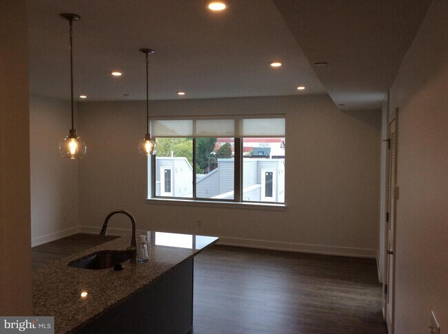 Foto del edificio - 1617 Poplar St