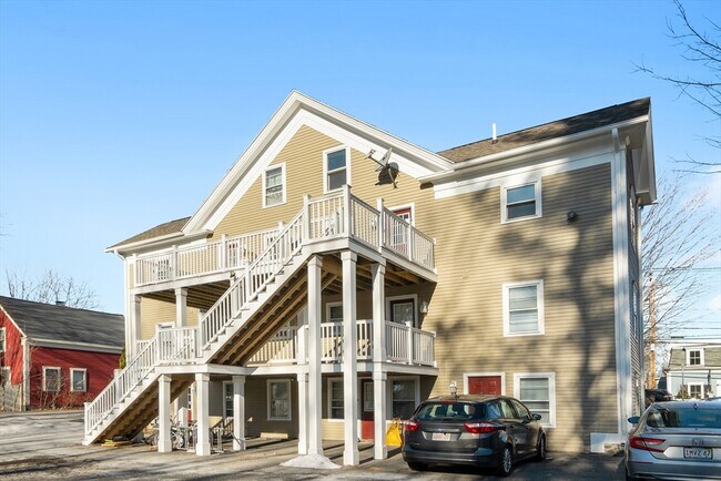 Foto del edificio - 536 Massachusetts Ave