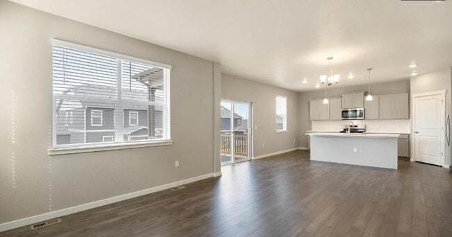 Foto del edificio - 14239 Purple Aster Wy
