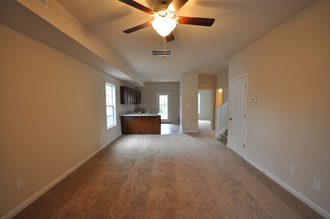 Building Photo - 517 Pyke Rd