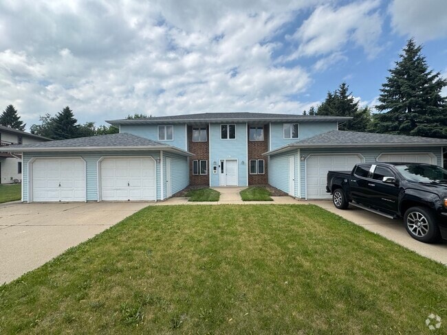 Building Photo - 18 Stonehaven Dr