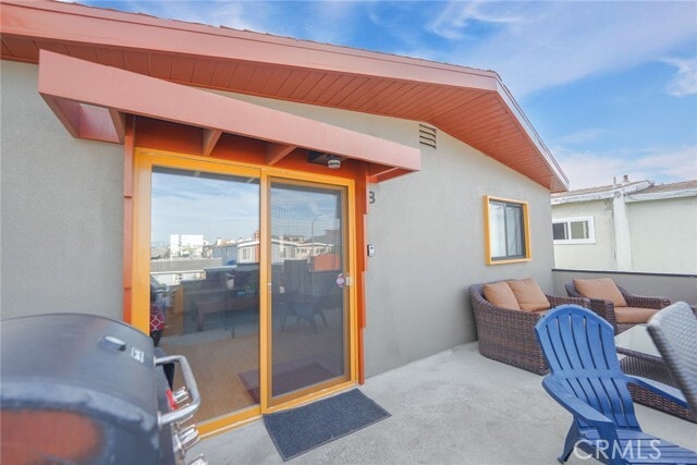 Building Photo - 217 E Balboa Blvd