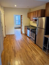 Building Photo - 421 E 119th St