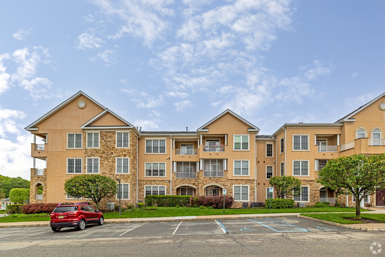 Foto del edificio - Fox Hills at Rockaway