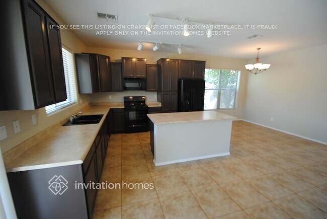 Foto del edificio - 4406 W Hasan Dr