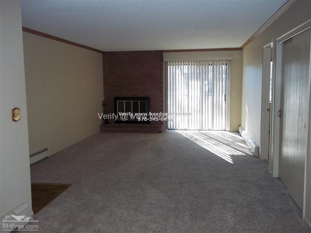 Building Photo - 961 Lakeside Dr