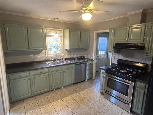 Foto del edificio - 2009 Quail Forest Dr