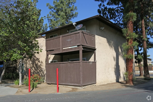Building Photo - Madera West Apartments