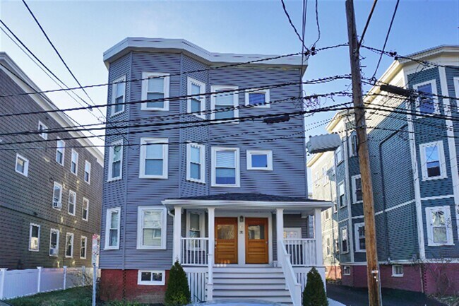 Building Photo - 17 Ashland St