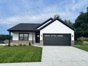 Building Photo - 2503 Treeline Drive