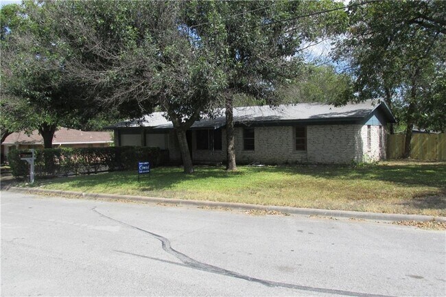 Foto del edificio - 11307 Hilltop St