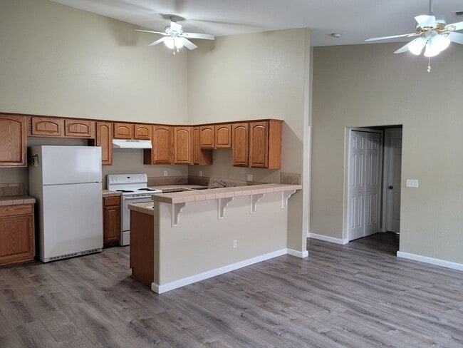 Building Photo - 1495 Verde Dr