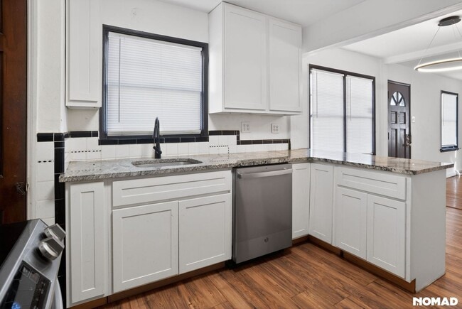 Foto del edificio - 7616 Stanwood Dr