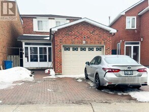 Building Photo - 4 New Seabury Dr