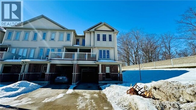 Building Photo - 420 Linden Dr