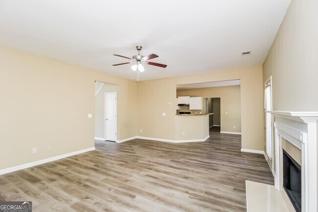 Building Photo - 186 Dynasty Ln