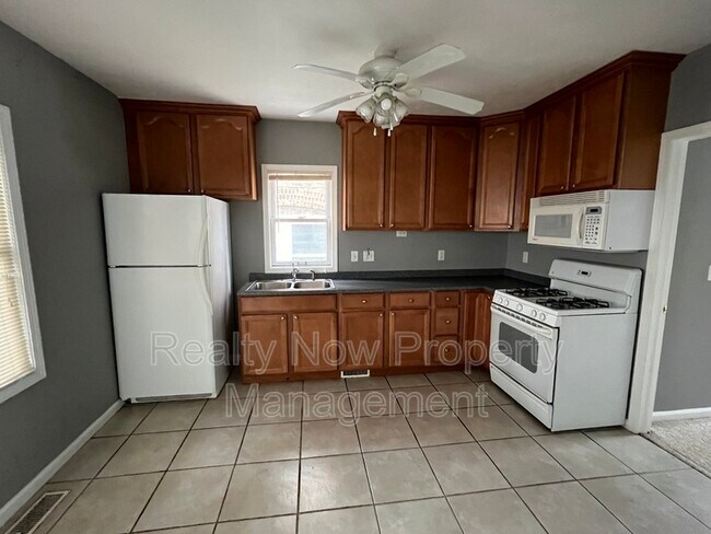 Foto del edificio - 12224 Fairview Ct
