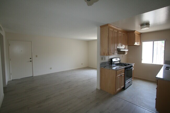 Foto del edificio - 2301 N Fairview St