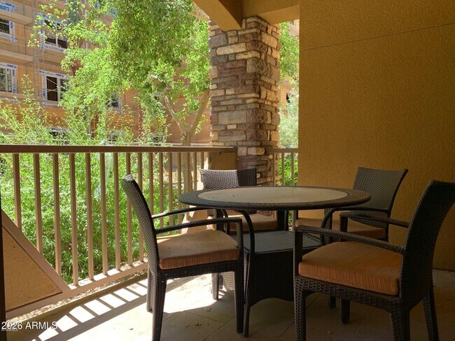 Foto del edificio - 5450 E Deer Valley Dr