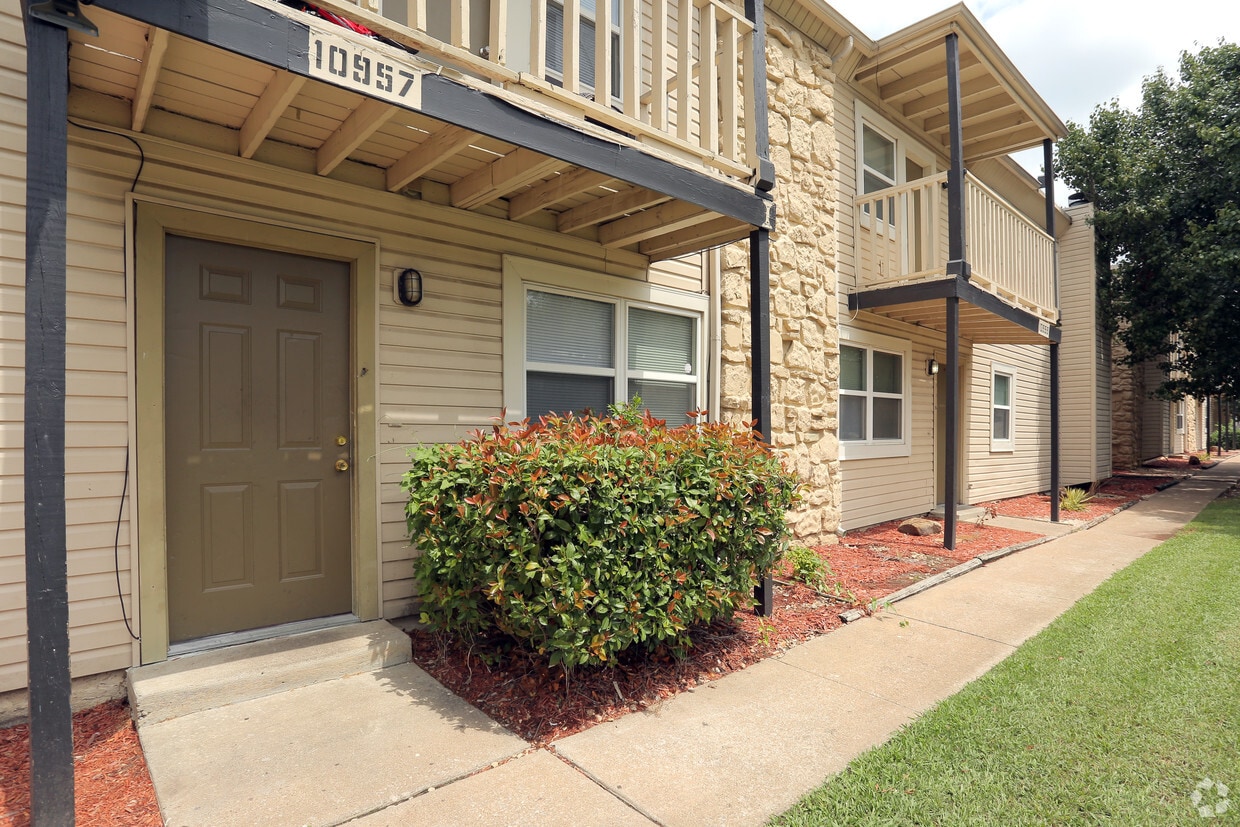 Columbia Condo Townhomes Tulsa, OK