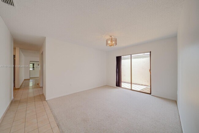 Building Photo - 3421 SW 63rd Ave