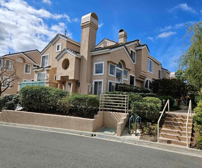 Building Photo - 12980 Carmel Creek Rd