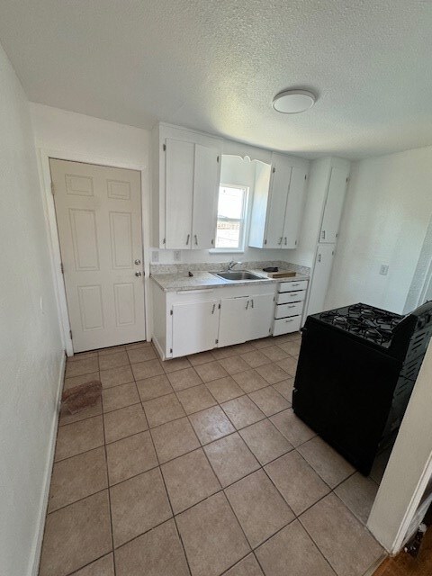 Foto del edificio - 2743 Hilltop Dr